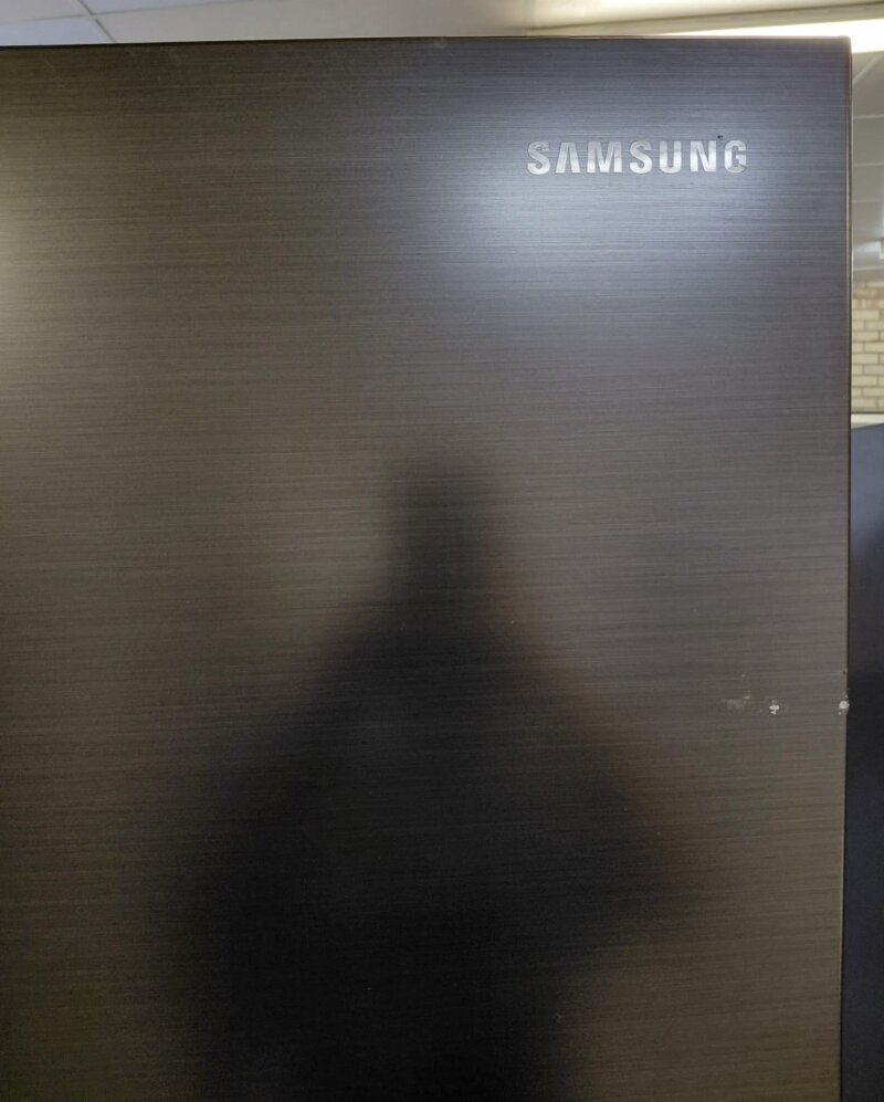 Samsung 621L 3-Door Side-by-Side Refrigerator SRS620MDMB