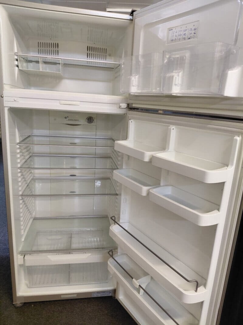 Fisher & Paykel 447L Top Mount Fridge E440T