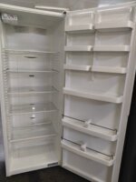 Refurbished Fisher & Paykel 451L Single Door Fridge – E450R