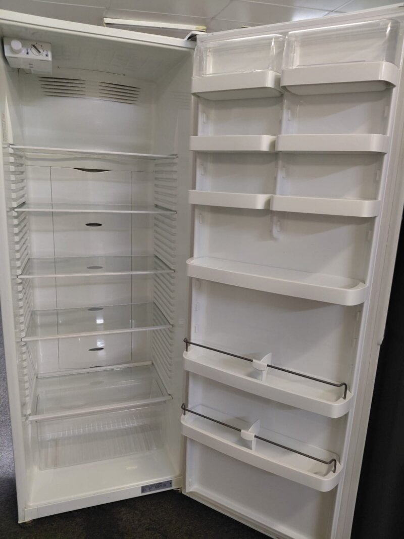 Refurbished Fisher & Paykel 451L Single Door Fridge – E450R