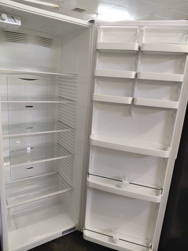 Refurbished Fisher & Paykel 451L Single Door Fridge – E450R