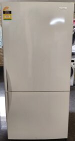 Westinghouse 510L Bottom Mount Fridge WBM5100WB-R
