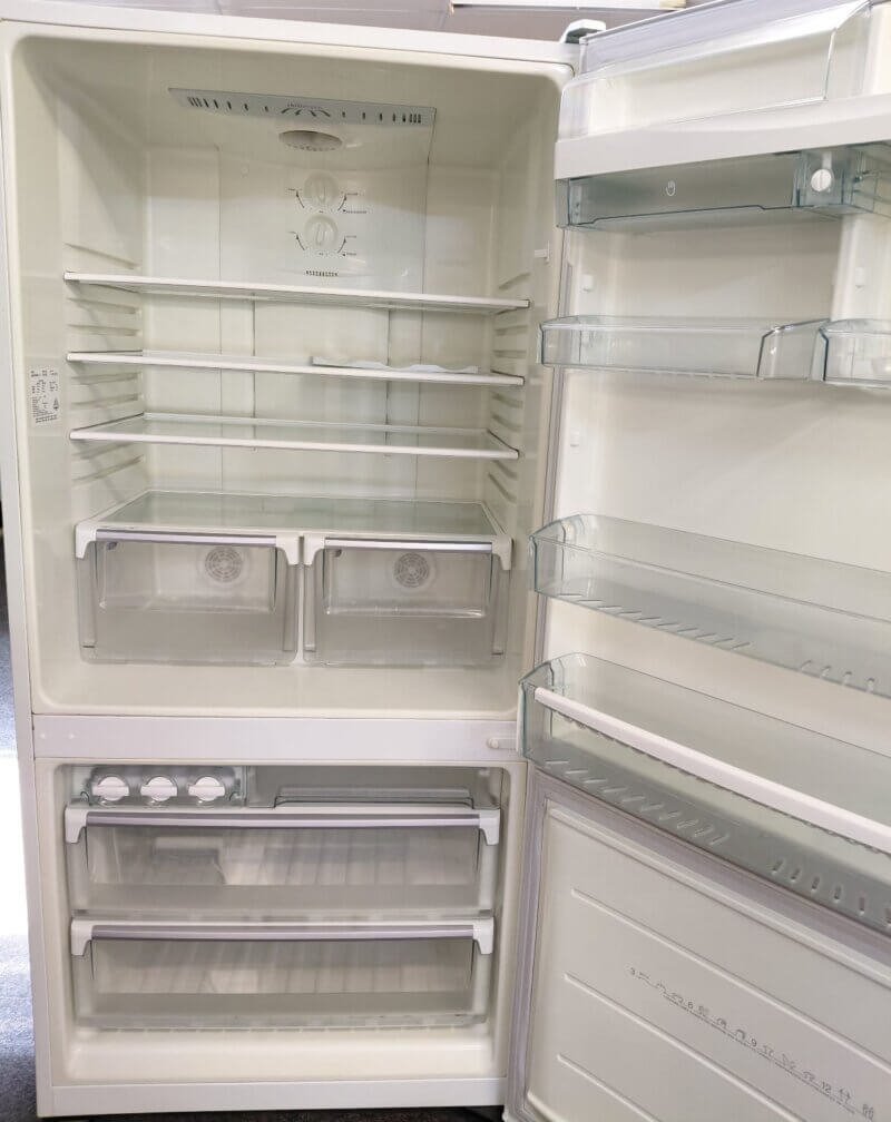 Westinghouse 510L Bottom Mount Fridge WBM5100WB-R