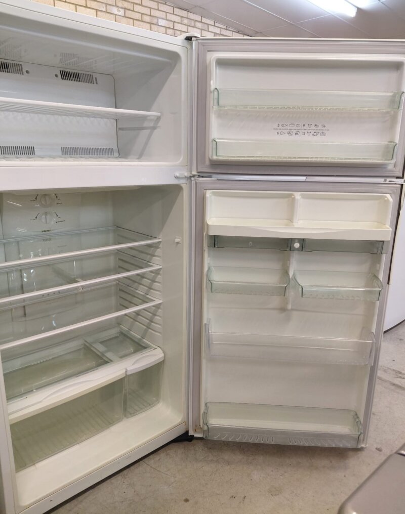 Westinghouse 520L Top Mount Fridge RJ522V-R