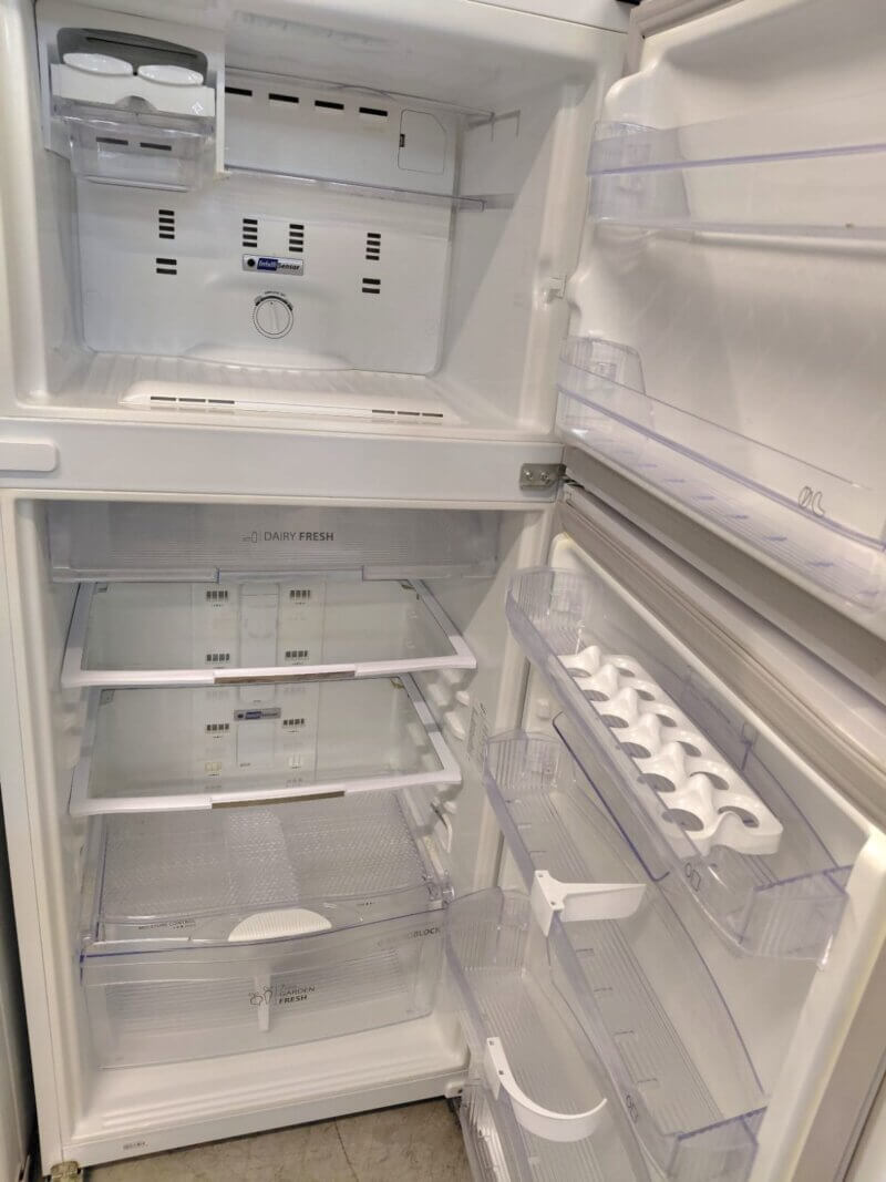 Whirlpool 405L Top Mount Fridge Freezer – WHPTM41700WH
