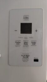 Westinghouse 605L French Door Fridge Freezer WHE6060SA