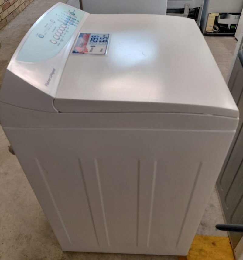 Fisher & Paykel 6.5kg Top Load Washing Machine GW611
