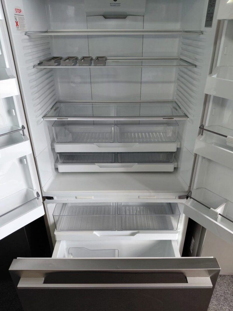 Fisher & Paykel RF610ADUSX4 610L French Door Fridge