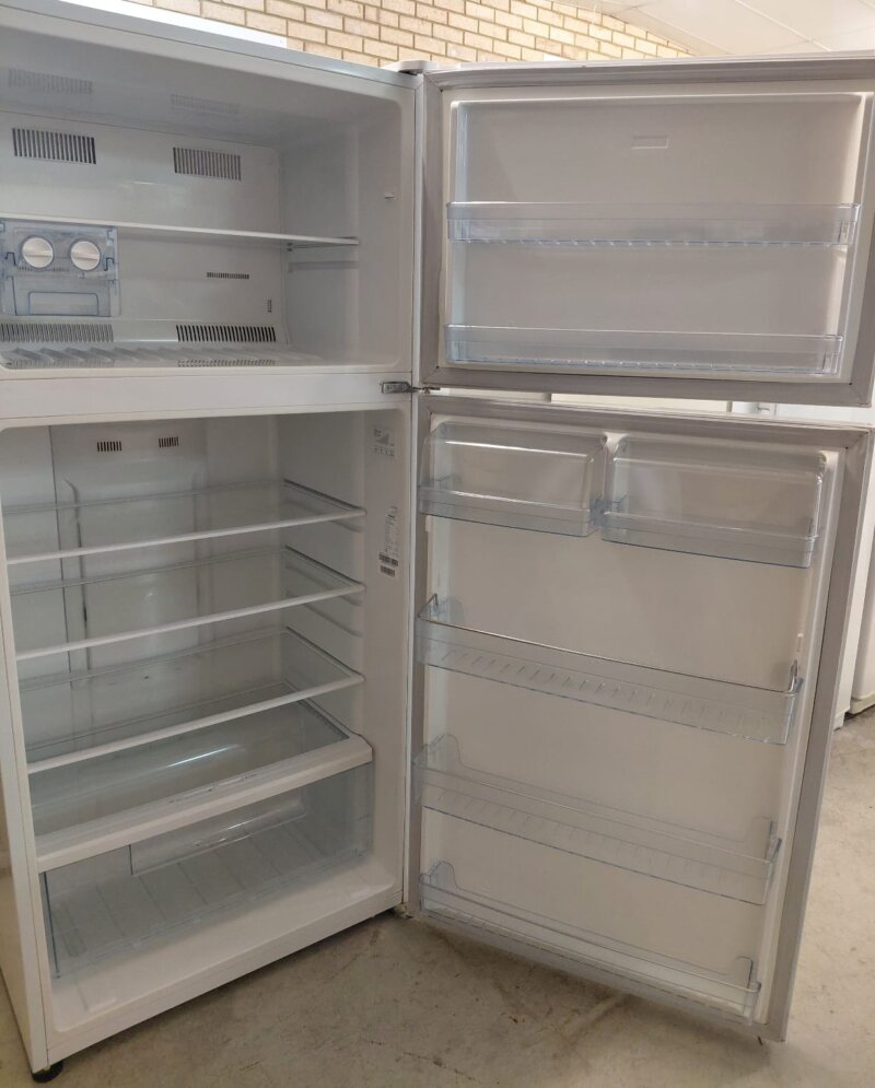 Hisense 526L Top Mount Fridge Freezer – HR6TFF526