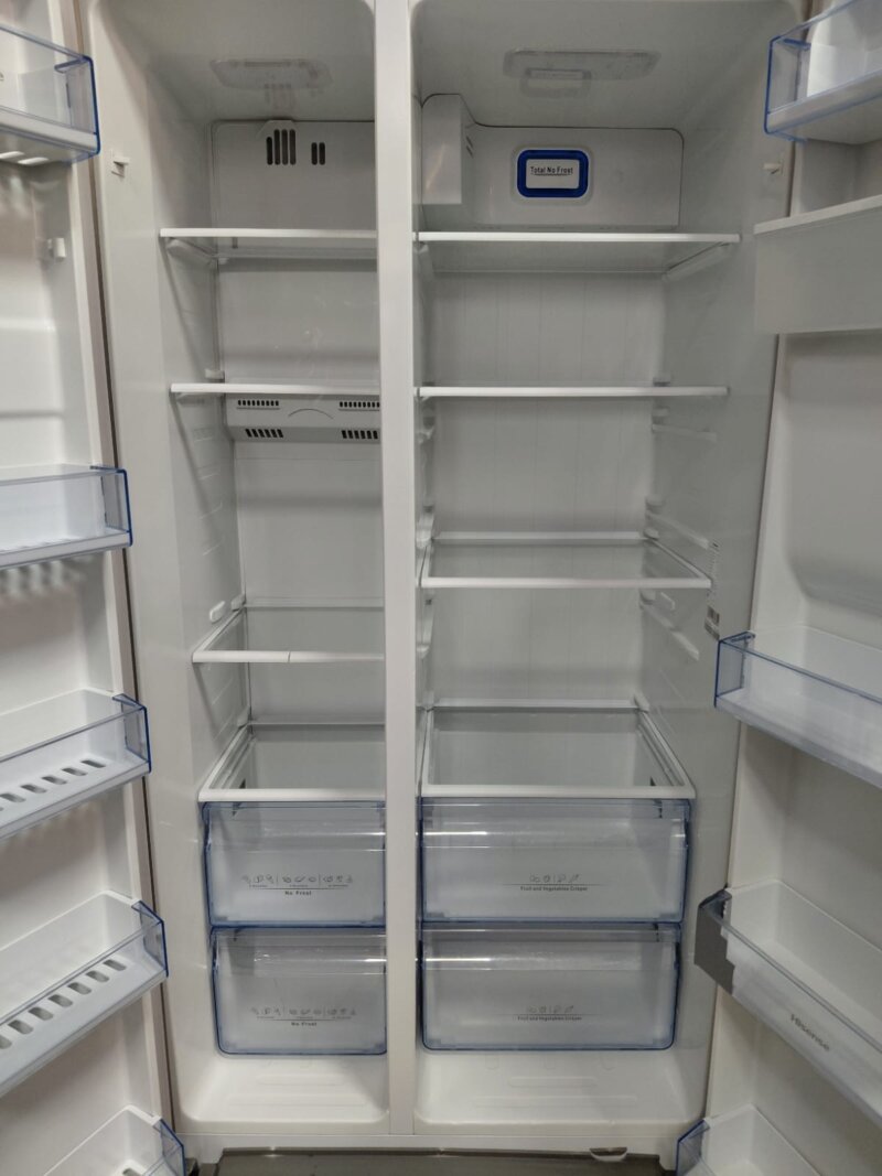 Hisense 610L Side by Side Fridge HR6SBSFF610SW