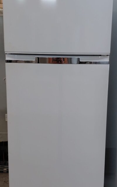 Westinghouse 369L Top Mount Fridge WTB3700WG