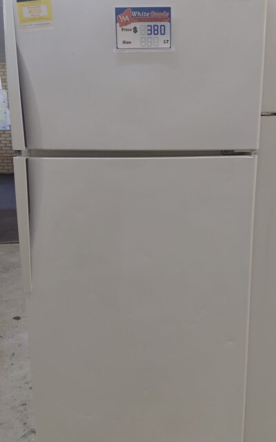 Westinghouse 420L Top Mount Fridge WTM4200WB-R